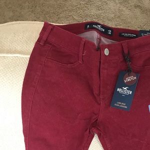Hollister Jean leggings nwt/ Burgundy